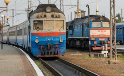 Подорожают на 22%: "Укрзализныця" предупредила о росте цен на билеты и дала совет украинцам
