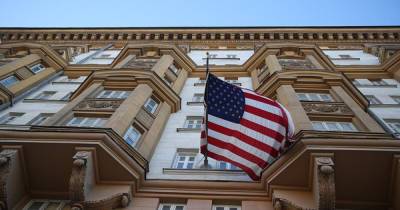 Посольство США в России прекращает выдачу виз
