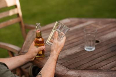 Алкогольная непереносимость: 10 признаков, что вам следует отказаться от выпивки - 24tv.ua