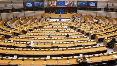 Экс-депутат Европарламента заявил об антироссийской истерии в Брюсселе