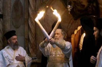 Украинцам покажут церемонию схождения Благодатного огня