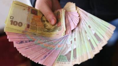 «Карантинные выплаты»: сколько украинцев подали заявки на получение 8 тысяч гривен