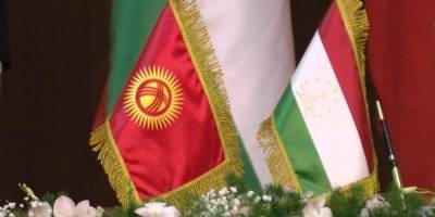 Кыргызстан и Таджикистан договорились о полном прекращении огня на границе