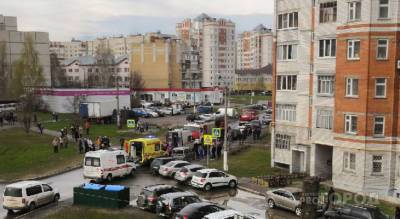 Пожар в чебоксарской многоэтажке: человека без сознания забрали медики