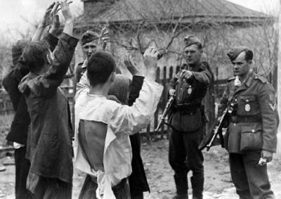 За что немцы казнили советских людей на захваченной территории СССР