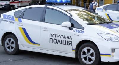 На Волыни мужчина сообщил патрульным о краже: они приехали и избили его - 24tv.ua