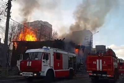 В Архангельске в очередной раз сгорел памятник деревянной архитектуры