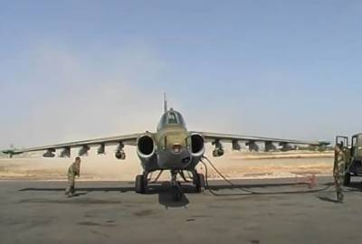 Ильхам Алиев - Показано видео нанесения удара штурмовиком Су-25 карабахских ВВС по азербайджанским военным в 2020 году - topwar.ru - Азербайджан - Нагорно-Карабахская