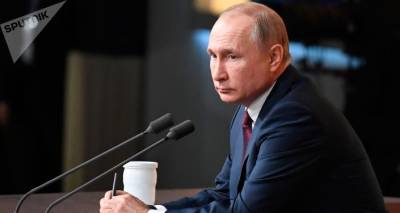 Поручение Путина: кому станет проще получить ВНЖ и гражданство РФ