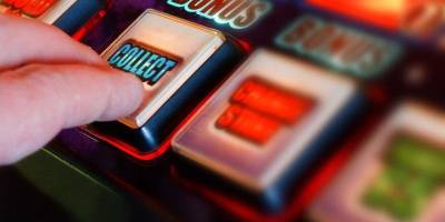 Турист, случайно зашедший в одно из казино Лас-Вегаса, выиграл два миллиона долларов