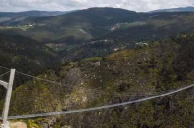 В Португалии открыли самый длинный подвесной мост: ВИДЕО не для слабонервных