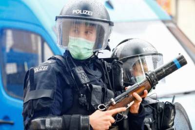 В Цюрихе против участников незаконной акции применили резиновые пули