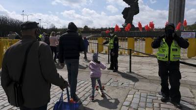 Экс-мэр Риги назвал «мелкой пакостью» запрет властей на доступ к мемориалу
