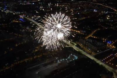 Фейерверк Победы озарил небо над Белгородском - «городом первого салюта»
