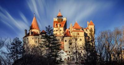 В замке Дракулы в Румынии открыли пункт вакцинации от Covid-19