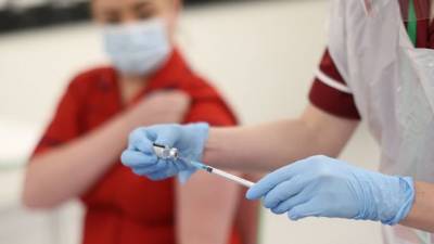 За минувшие сутки 121 житель Саратовской области заболел коронавирусом
