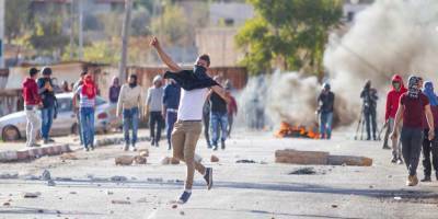 Евреев на Храмовой горе нет, но беспорядки усиливаются: ранены уже 150 палестинцев