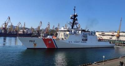 Фрегат США впервые за 13 лет вошел в порт Одессы