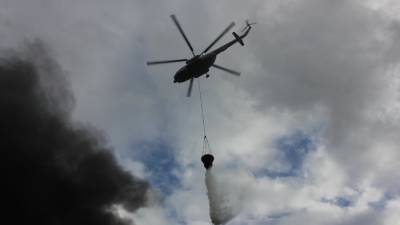 Пожарный вертолет потерпел крушение в Китае