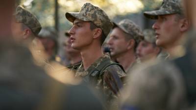 Боец ВСУ объяснил, что вынуждает украинцев уклоняться от мобилизации