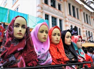Малайзия - Минздрав Малайзии официально обвинил женщин в том, что они очень красивы, чем провоцируют домогательства - argumenti.ru