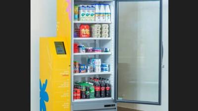 Новое в Израиле: в подъездах жилых домов начали ставить автоматы с продуктами