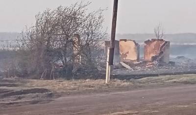Главу омского поселения, в котором сгорела деревня, обвинили в халатности