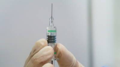 В Китае сделали уже более 320 млн прививок от коронавируса