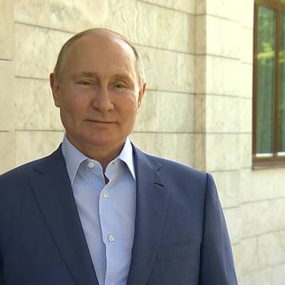 Путин: "Необходимо продолжать активно тестироваться на коронавирус"