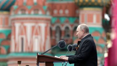 Польшу напугало обращение Путина во время парада Победы в Москве