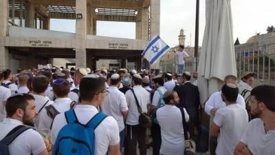 Евреи у Храмовой горы: власти Израиля капитулировали перед арабскими хулиганами
