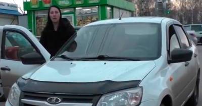 Пьяная пассажирка авто накинулась на журналиста в Кирове - ren.tv