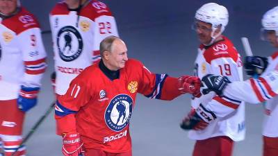 Путин забросил 4 шайбы за 15 минут матча Ночной хоккейной лиги