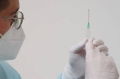 В 11 регионах Украины приостановлена вакцинация