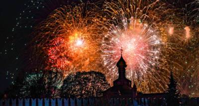 В Москве прогремел праздничный салют в честь Дня Победы