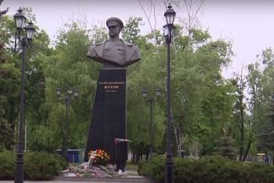 Власти Харькова решили не сносить памятник Жукову
