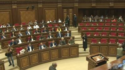 Парламент Армении не выбрал Пашиняна премьером и будет распущен