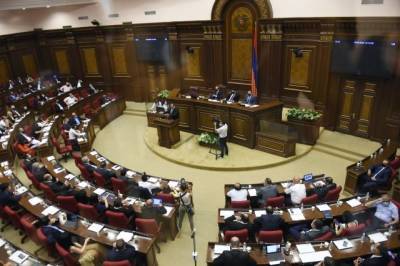 Парламент Армении во второй раз не избрал премьер-министра