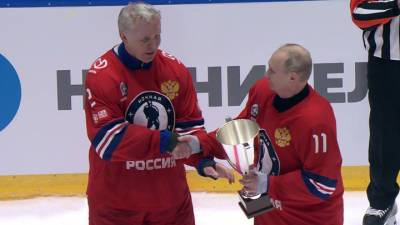 Юбилей Ночной хоккейной лиги: Путин – самый результативный игрок