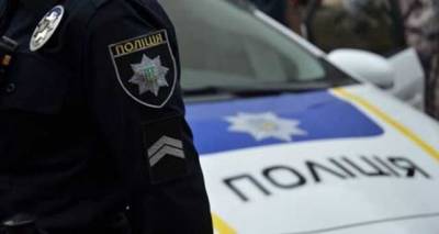 У Києві патрульний поліції підробив собі водійське посвідчення, але його не покарали