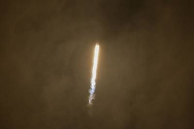 Роскосмос пытался отследить падение ступени китайской ракеты Long March-5B