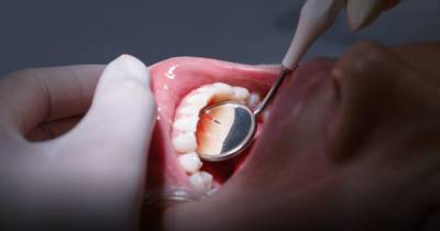 Проблемы с зубами повышают риски смерти от коронавируса