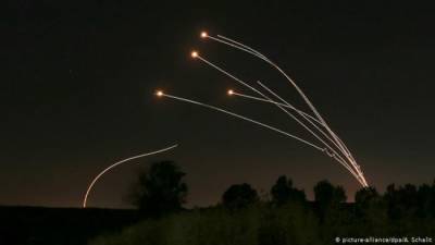 Армия Израиля: Обстрелы со стороны сектора Газа продолжаются уже 10 часов