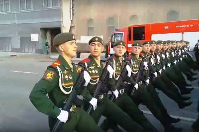 Костромские призывники приняли участие в параде Победы