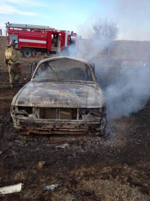 В Астраханской области за сутки сгорели автомобиль и трансформаторная подстанция