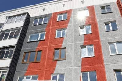 Власти ответили на предложение кемеровчан раскрасить многоэтажки персиковым и зелёным цветами