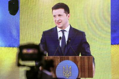 Сегодня возобновится проведение форумов "Украина 30": на нем выступит Зеленский
