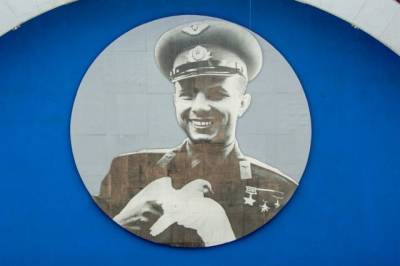 Сергунина сообщила о возвращении на ВДНХ знаменитого портрета Гагарина