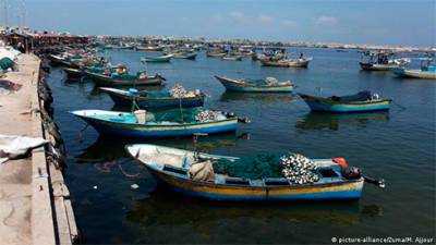Израиль вновь закрыл зону для рыболовства у берега сектора Газа