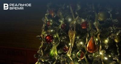В башкирской Агидели новогоднюю елку превратили в летний арт-объект по примеру Татарстана
